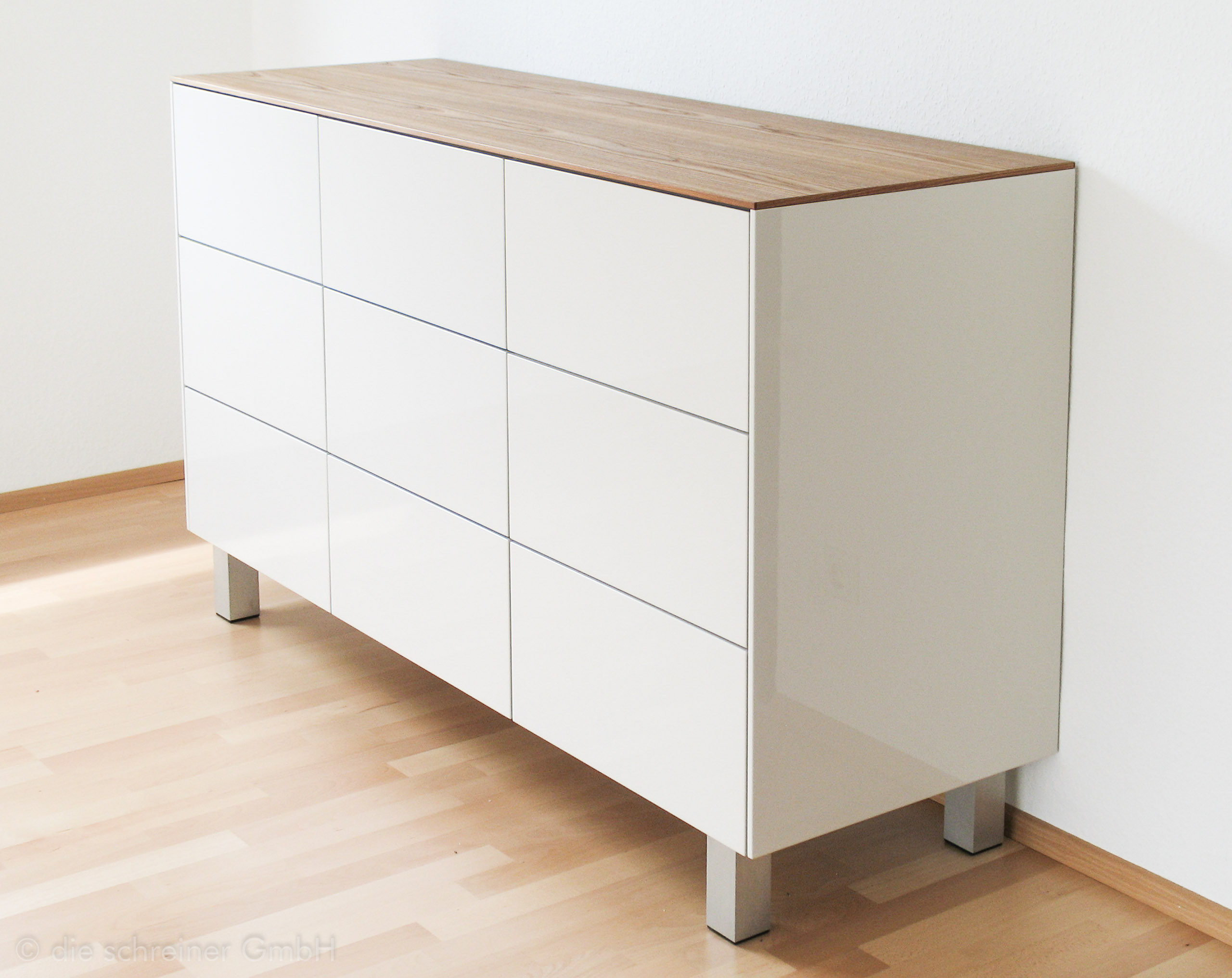 Kommode Hochglanz und Rüster